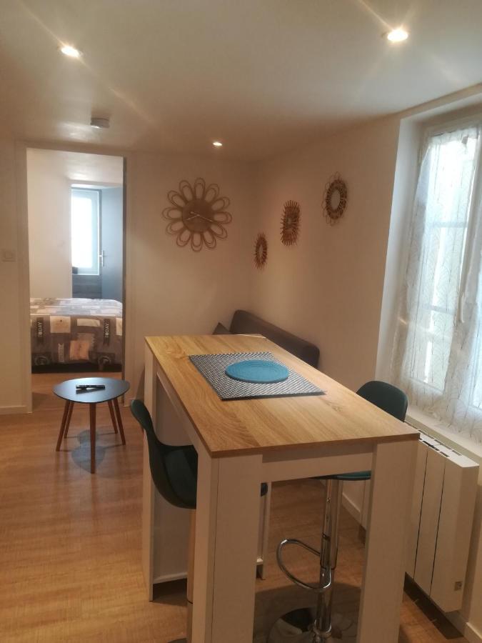 Appartement Calme Saint-Maixent-lʼÉcole Exteriör bild