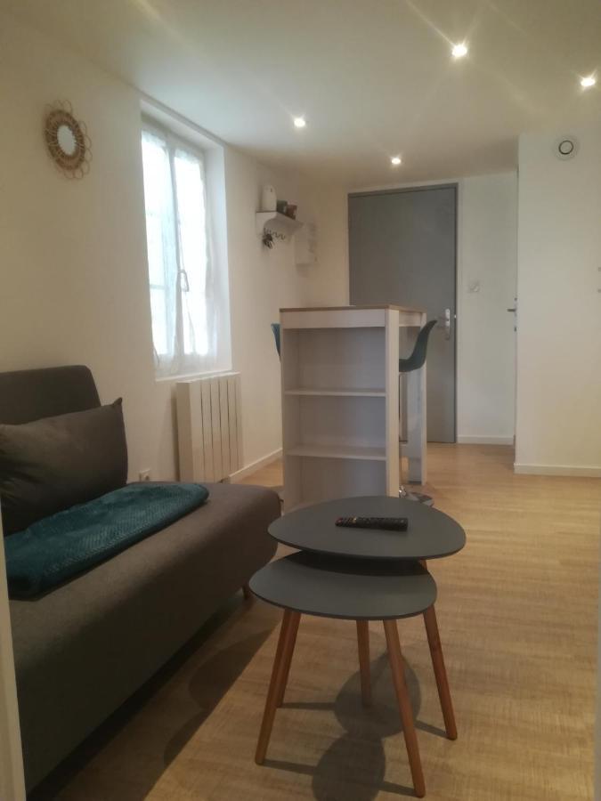Appartement Calme Saint-Maixent-lʼÉcole Exteriör bild